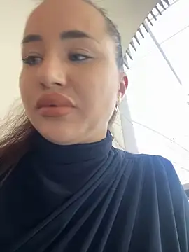 Snapshot of beautydiamond chatting on 01-20-25, 07:47 beautydiamond online show from 01-20-25, 07:47