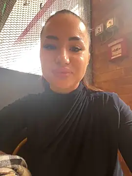 Snapshot of beautydiamond chatting on 03-07-25, 08:56 beautydiamond online show from 03-07-25, 08:56