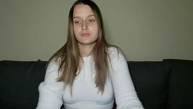 Snapshot of Submissive_love chatting on 02-15-25, 07:39 Submissive love online show from 02-15-25, 07:39