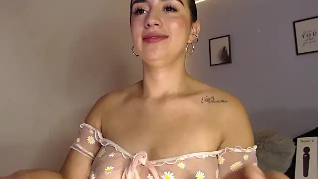 SophiaJoliebm online show from 12-06-24, 07:32