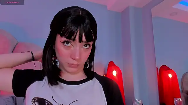 sweeet peach online show from 10-14-25, 10:21