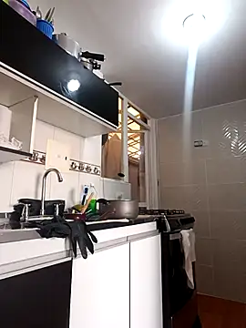 Bonny Klote online show from 02-21-25, 08:05