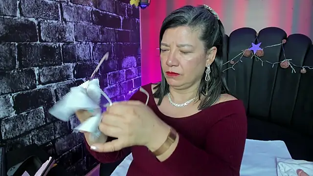 Snapshot of Madame_Jay chatting on 02-01-25, 10:26 Madame Jay online show from 02-01-25, 10:26