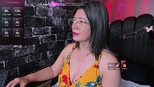 Snapshot of Madame_Jay chatting on 02-23-25, 03:40 Madame Jay online show from 02-23-25, 03:40