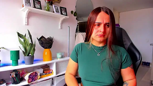 evy orange1 online show from 04-06-26, 03:24