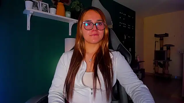 evy orange1 online show from 07-02-26, 03:23