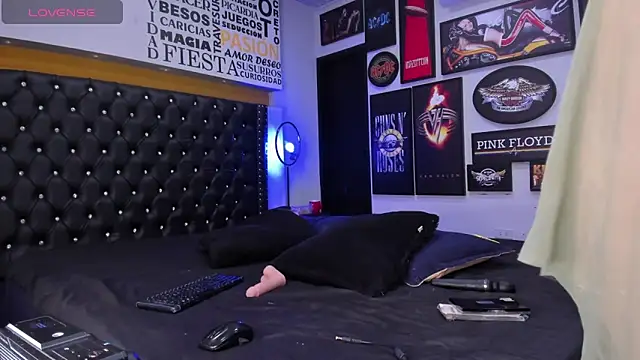 MADISSONLOVE  online show from 03-05-25, 12:11