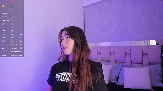 Snapshot of Roxie-Summers11 chatting on 02-03-25, 07:21 Roxie-Summers11 online show from 02-03-25, 07:21