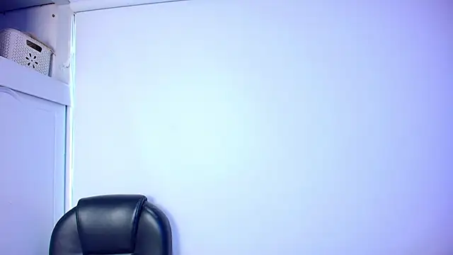 Emma monserrat online show from 11-29-25, 07:50