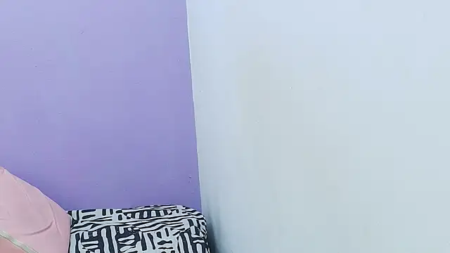 Snapshot of veronica_sinner_ chatting on 03-05-25, 12:00 veronica sinner  online show from 03-05-25, 12:00