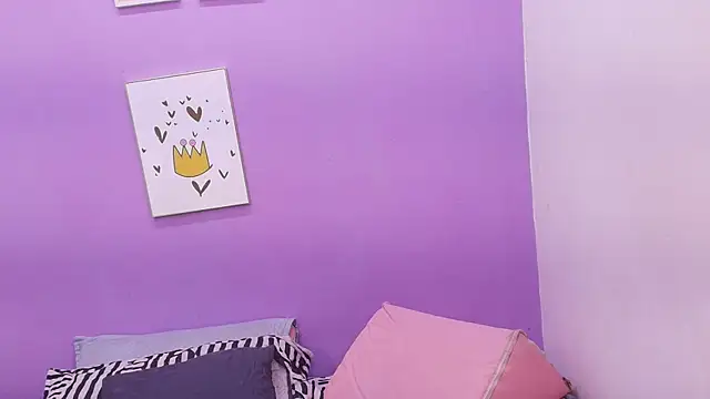 Snapshot of veronica_sinner_ chatting on 03-12-25, 11:53 veronica sinner  online show from 03-12-25, 11:53