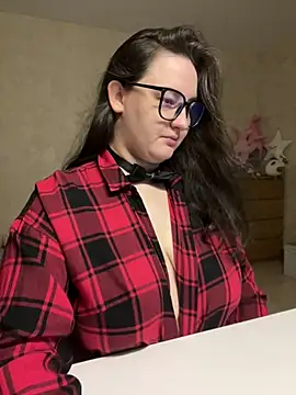 Snapshot of hungry1bunny chatting on 01-30-25, 05:28 hungry1bunny online show from 01-30-25, 05:28