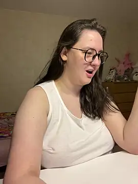 Snapshot of hungry1bunny chatting on 02-04-25, 05:23 hungry1bunny online show from 02-04-25, 05:23
