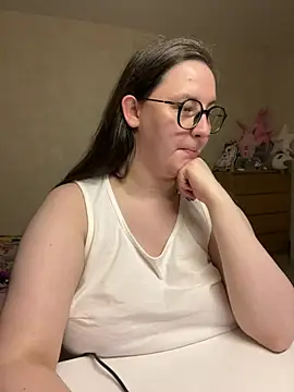 Snapshot of hungry1bunny chatting on 02-04-25, 11:38 hungry1bunny online show from 02-04-25, 11:38