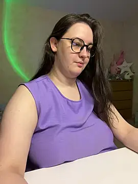 Snapshot of hungry1bunny chatting on 02-23-25, 05:29 hungry1bunny online show from 02-23-25, 05:29