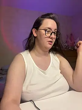 Snapshot of hungry1bunny chatting on 03-02-25, 10:38 hungry1bunny online show from 03-02-25, 10:38