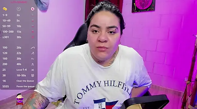 Snapshot of Sharon_hils chatting on 12-16-24, 10:34 Sharon hils online show from 12-16-24, 10:34