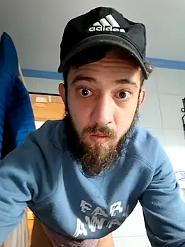 jorgeeetee18 online show from 04-06-26, 08:26