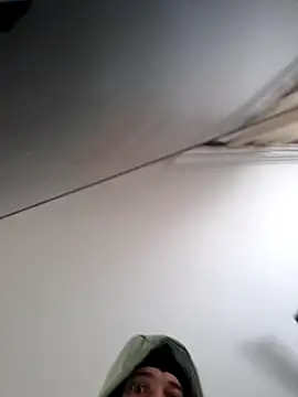 jorgeeetee18 online show from 04-22-26, 02:40