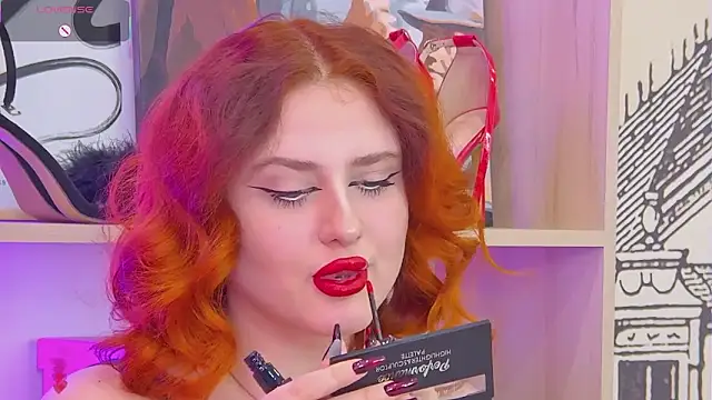 Snapshot of AnnaRichmond chatting on 11-13-25, 04:00 AnnaRichmond online show from 11-13-25, 04:00