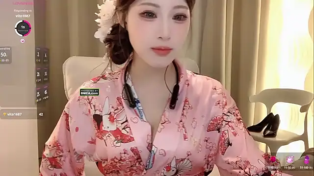 Snapshot of zhuzhu-520- chatting on 10-06-25, 04:26 zhuzhu-520- online show from 10-06-25, 04:26