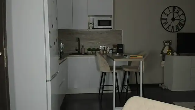 nilliluv online show from 04-07-26, 07:25