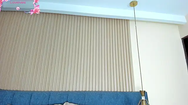 kathecute   online show from 04-14-26, 01:44