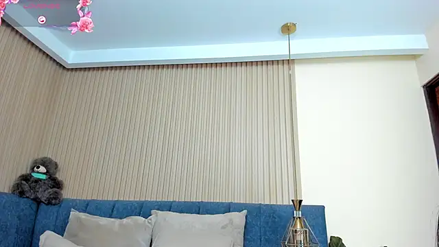kathecute   online show from 05-20-26, 01:45