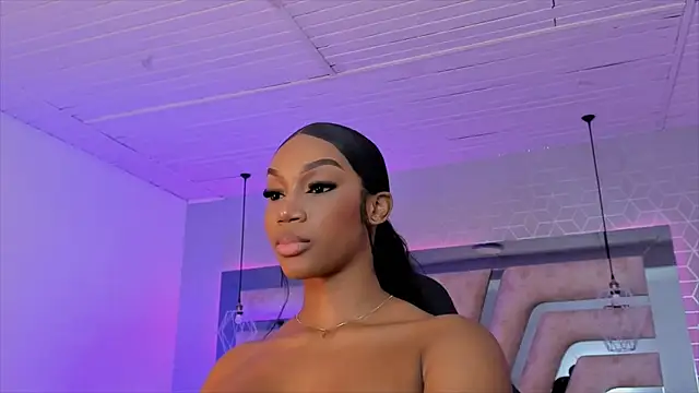 ChaynnaCooper online show from 12-15-24, 12:07