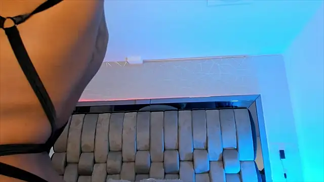 ChaynnaCooper online show from 02-12-25, 12:12