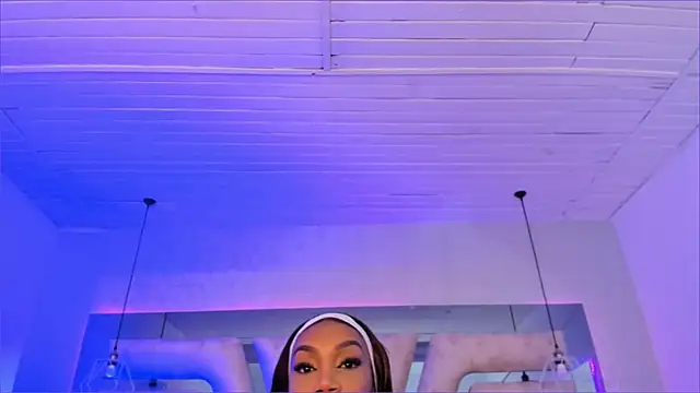 ChaynnaCooper online show from 03-18-25, 11:09