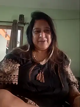 Snapshot of Hot_Queen77 chatting on 02-08-25, 10:18 Hot Queen77 online show from 02-08-25, 10:18