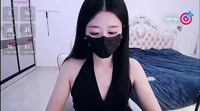 CN-xiaofei online show from 02-19-25, 11:17