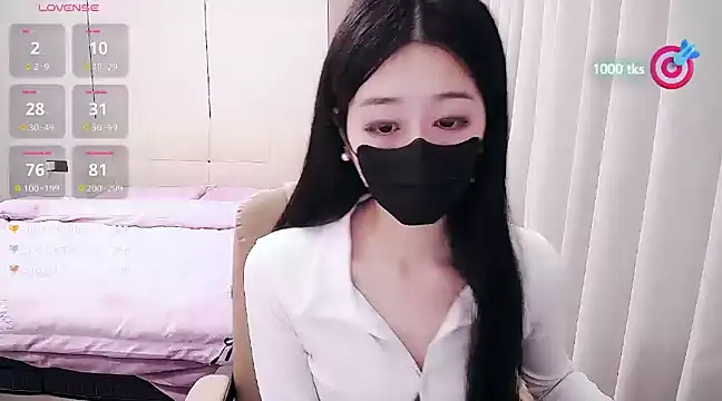 CN-xiaofei online show from 03-11-25, 09:13