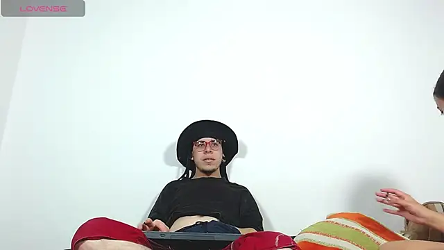 Hot Teens69 online show from 12-28-24, 11:05