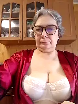 Snapshot of IrinaSweet54 chatting on 02-12-26, 07:58 IrinaSweet54 online show from 02-12-26, 07:58