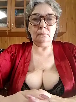 Snapshot of IrinaSweet54 chatting on 04-14-26, 07:25 IrinaSweet54 online show from 04-14-26, 07:25
