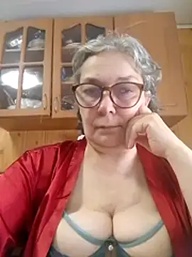 Snapshot of IrinaSweet54 chatting on 04-24-26, 07:22 IrinaSweet54 online show from 04-24-26, 07:22