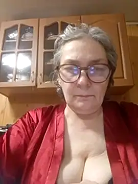 Snapshot of IrinaSweet54 chatting on 04-25-26, 05:43 IrinaSweet54 online show from 04-25-26, 05:43