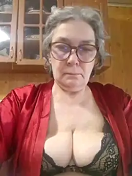 Snapshot of IrinaSweet54 chatting on 04-30-26, 07:04 IrinaSweet54 online show from 04-30-26, 07:04