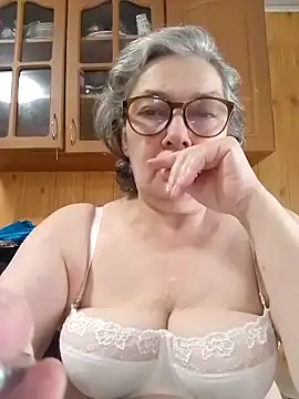 IrinaSweet54 online show from 06-27-26, 09:58