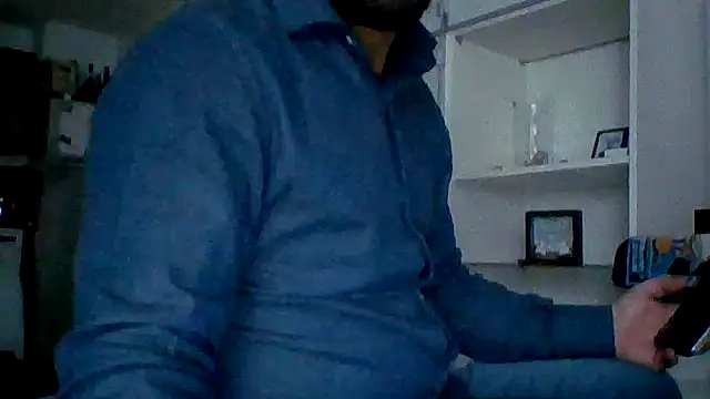 Snapshot of bobotatto chatting on 04-28-26, 02:27 bobotatto online show from 04-28-26, 02:27