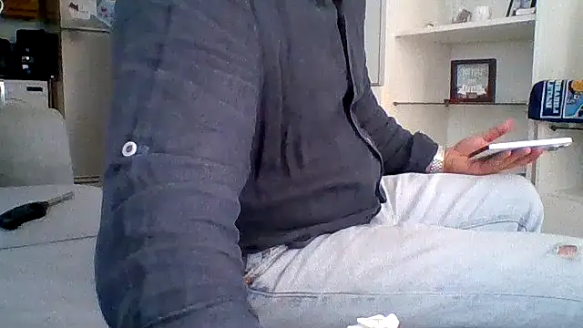 Snapshot of bobotatto chatting on 05-02-26, 02:00 bobotatto online show from 05-02-26, 02:00