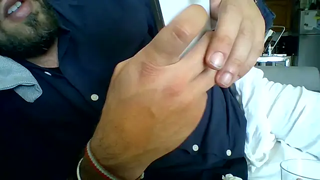 Snapshot of bobotatto chatting on 05-12-26, 04:15 bobotatto online show from 05-12-26, 04:15