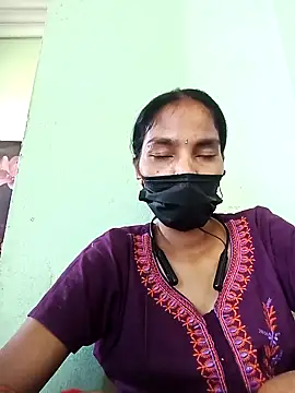 Snapshot of anusiya01 chatting on 03-09-25, 07:45 anusiya01 online show from 03-09-25, 07:45