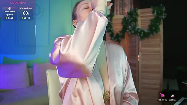 Ariell Margot  online show from 12-14-25, 08:09