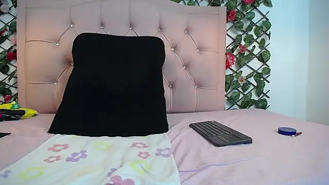 ElizabethSweet  online show from 03-25-26, 07:31