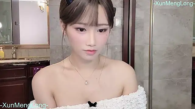 -XunMengLong- online show from 04-09-26, 06:02