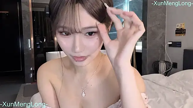 Snapshot of -XunMengLong- chatting on 08-04-26, 02:19 -XunMengLong- online show from 08-04-26, 02:19