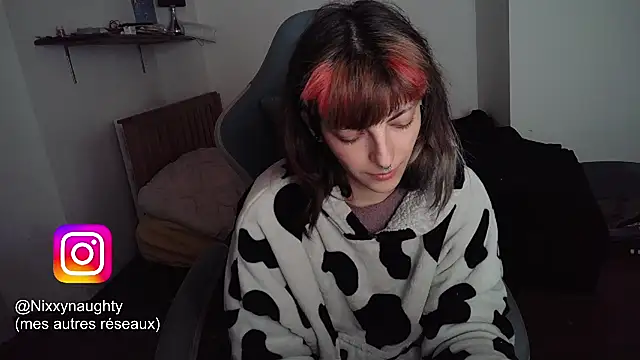 Nixxy naughty online show from 03-10-25, 09:29